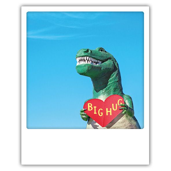 Postikortti Pickmotion - Big hug, T rex