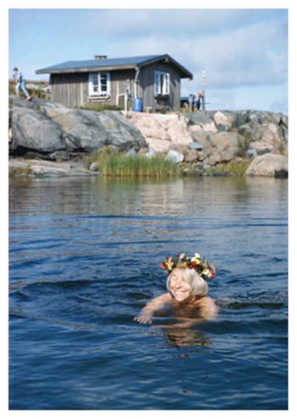 Postikortti Tove Jansson - Tove uimassa