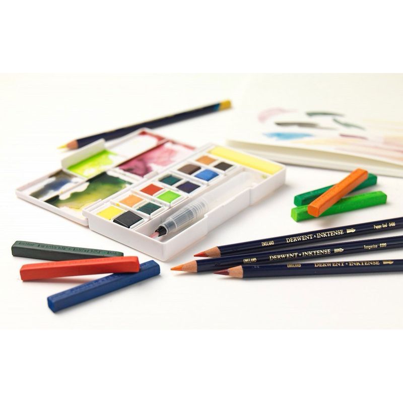 Derwent Inktense 36 mustevärikynälajitelma