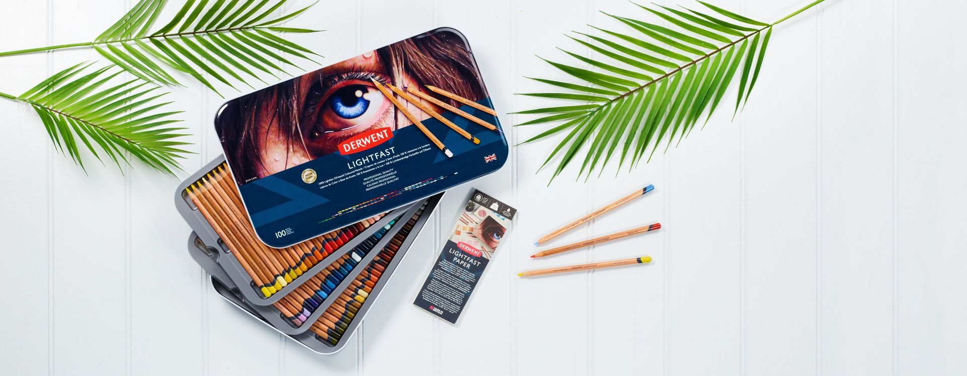 Derwent Lightfast 100 värikynälajitelma, Upea täydellinen koko värivalikoima metallilaatiko