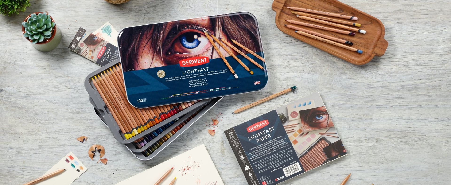 Derwent Lightfast 100 värikynälajitelma, Upea täydellinen koko värivalikoima metallilaatiko