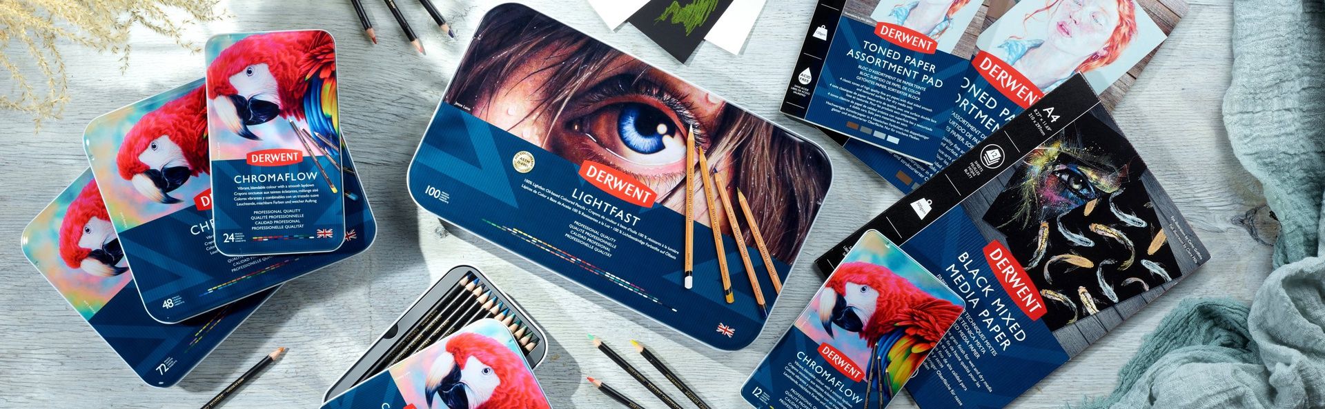 Derwent Lightfast 100 värikynälajitelma, Upea täydellinen koko värivalikoima metallilaatiko