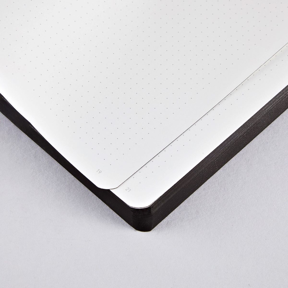 Nuuna Voyager M - Black